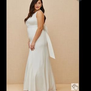 Ivory Satin Bow Back Mermaid Wedding Dress